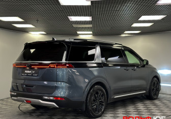 Подержанный автомобиль Kia Carnival 2021 года (29 фото)
