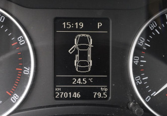 Подержанный автомобиль Skoda Octavia Liftback 2011 года (15 фото)