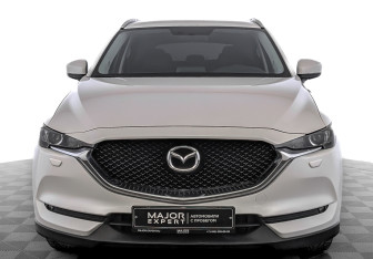Подержанный автомобиль Mazda CX-5 2017 года (3 фото)