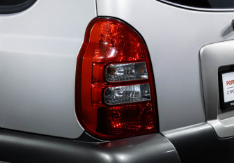 Подержанный автомобиль Hyundai Terracan 2004 года (17 фото)