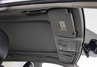 Подержанный автомобиль Nissan X-Trail 2016 года (23 фото)