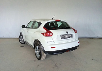 Подержанный автомобиль Nissan Juke 2014 года (4 фото)