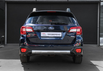 Подержанный автомобиль Subaru Outback Wagon 2016 года (5 фото)