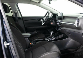 Подержанный автомобиль Kia Cerato Sedan 2020 года (8 фото)