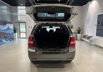 Подержанный автомобиль Kia Sorento 2007 года (7 фото)