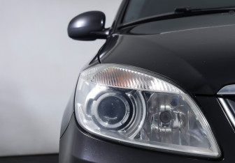 Подержанный автомобиль Skoda Fabia RS Hatchback 2011 года (20 фото)