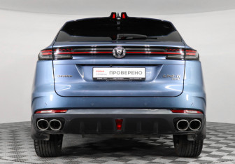 Подержанный автомобиль Changan UNI-K 2023 года (6 фото)