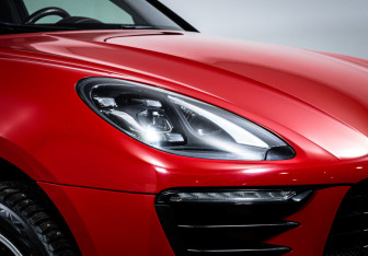 Подержанный автомобиль Porsche Macan 2017 года (16 фото)