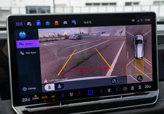 Подержанный автомобиль Volkswagen Tiguan 2024 года (14 фото)