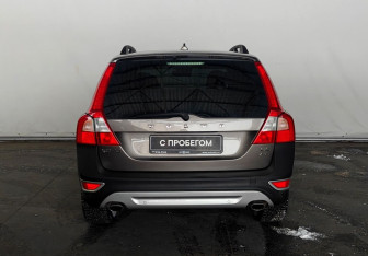 Подержанный автомобиль Volvo XC70 2011 года (5 фото)