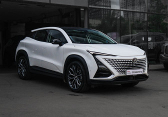 Подержанный автомобиль Changan UNI-T 2023 года (3 фото)