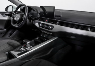 Подержанный автомобиль Audi A5 Coupe 2021 года (9 фото)