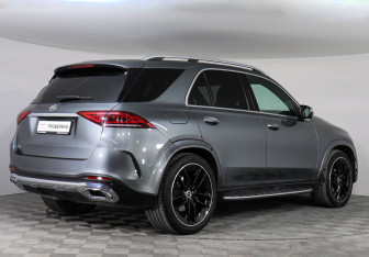 Подержанный автомобиль Mercedes-Benz GLE 2020 года (5 фото)