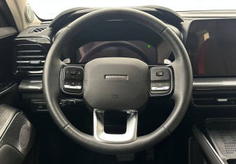 Подержанный автомобиль Haval H3 2024 года (12 фото)