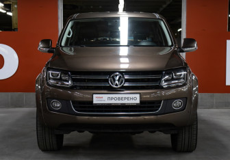 Подержанный автомобиль Volkswagen Amarok 2015 года (2 фото)