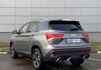 Подержанный автомобиль Chevrolet Captiva 2022 года (7 фото)