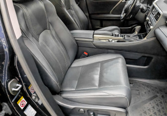 Подержанный автомобиль Lexus RX 2017 года (21 фото)