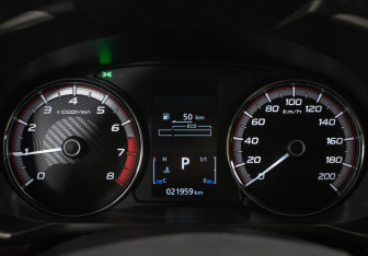 Подержанный автомобиль Mitsubishi Xpander 2022 года (13 фото)