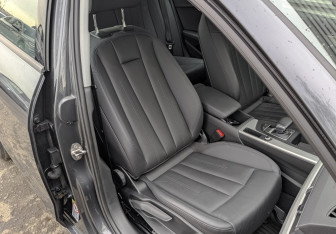 Подержанный автомобиль Audi A4 Sedan 2022 года (22 фото)
