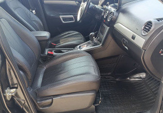Подержанный автомобиль Opel Antara 2012 года (9 фото)
