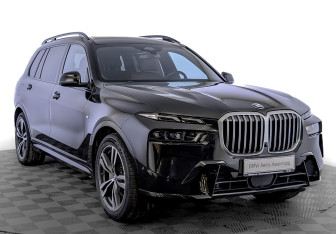 Подержанный автомобиль BMW X7 2024 года (3 фото)