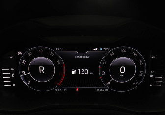 Подержанный автомобиль Skoda Karoq 2020 года (11 фото)