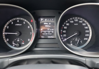 Подержанный автомобиль Hyundai Santa Fe 2015 года (16 фото)