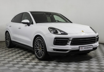 Подержанный автомобиль Porsche Cayenne 2019 года (3 фото)