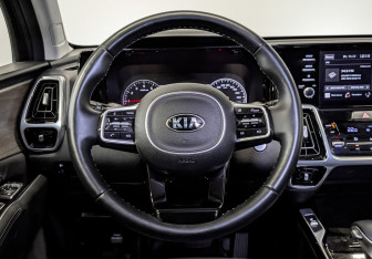 Подержанный автомобиль Kia Sorento 2021 года (22 фото)