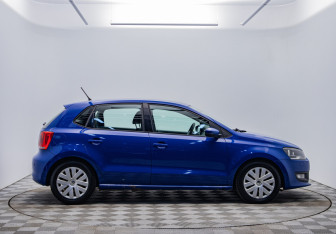 Подержанный автомобиль Volkswagen Polo Hatchback 2010 года (4 фото)