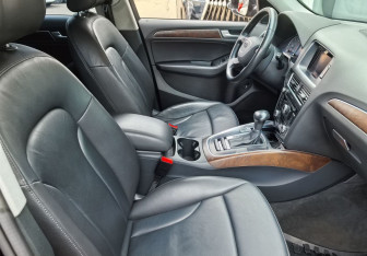 Подержанный автомобиль Audi Q5 2015 года (13 фото)