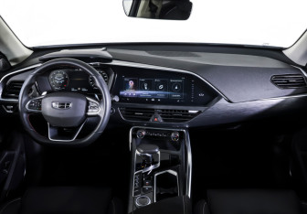 Подержанный автомобиль Geely Tugella 2021 года (13 фото)