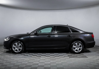 Подержанный автомобиль Audi A6 Sedan 2014 года (8 фото)