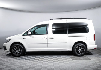 Подержанный автомобиль Volkswagen Caddy Compactvan 2017 года (8 фото)