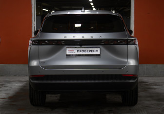 Подержанный автомобиль Omoda C7 2025 года (6 фото)