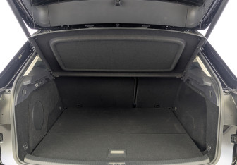 Подержанный автомобиль Volkswagen Teramont 2023 года (10 фото)