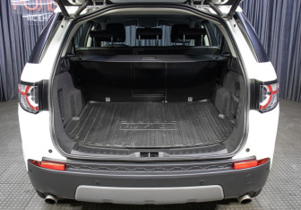 Подержанный автомобиль Land Rover Discovery Sport 2019 года (10 фото)