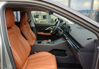 Подержанный автомобиль Omoda C5 2023 года (26 фото)