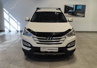 Подержанный автомобиль Hyundai Santa Fe 2013 года (2 фото)