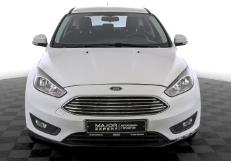 Подержанный автомобиль Ford Focus Hatchback 2018 года (2 фото)