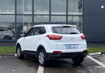 Подержанный автомобиль Hyundai Creta 2019 года (7 фото)