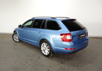 Подержанный автомобиль Skoda Octavia Wagon 2014 года (6 фото)