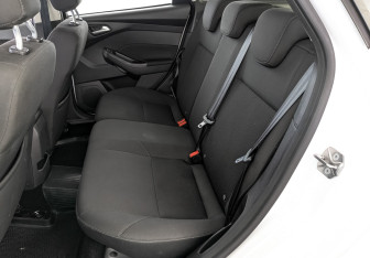 Подержанный автомобиль Ford Focus Hatchback 2017 года (18 фото)