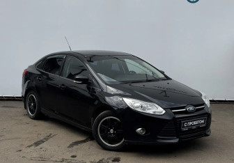 Подержанный автомобиль Ford Focus Sedan 2013 года (3 фото)