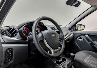 Подержанный автомобиль LADA (ВАЗ) Granta Sedan 2024 года (16 фото)