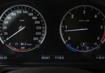 Подержанный автомобиль BMW X6 2015 года (13 фото)