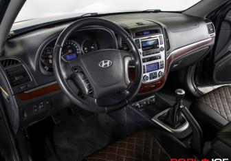 Подержанный автомобиль Hyundai Santa Fe 2008 года (18 фото)