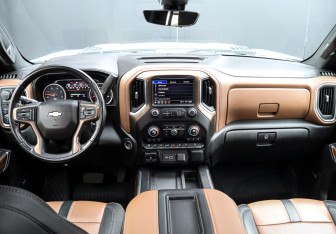 Подержанный автомобиль Chevrolet Silverado 2020 года (11 фото)