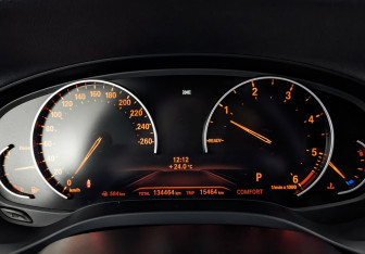Подержанный автомобиль BMW X3 2020 года (16 фото)