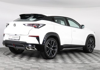 Подержанный автомобиль Changan UNI-T 2023 года (5 фото)